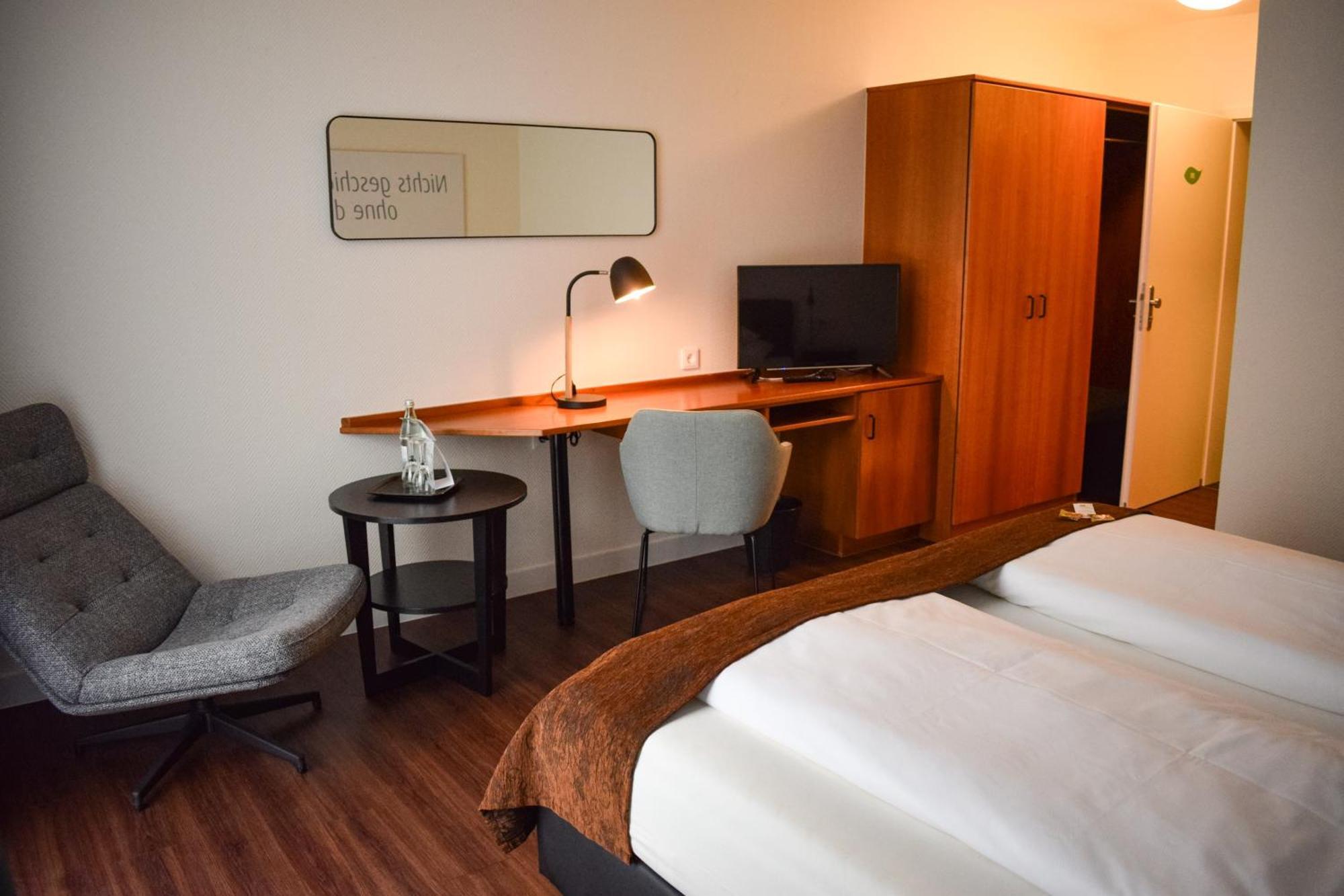 Landhotel Rügheim Zewnętrze zdjęcie