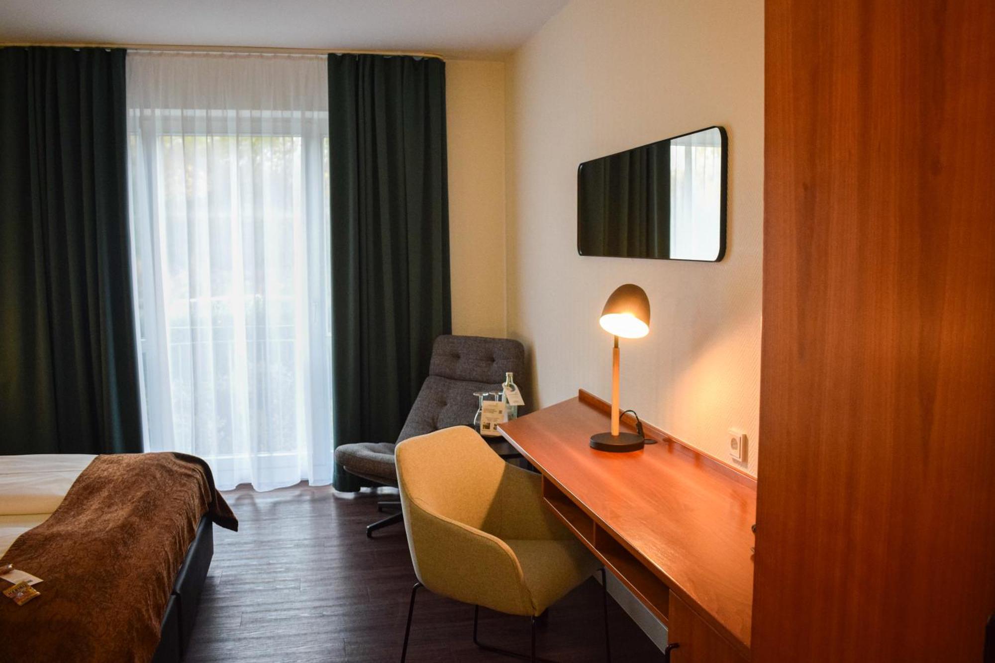 Landhotel Rügheim Zewnętrze zdjęcie